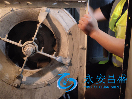 確保安全高效 冷卻塔機組清洗的精細(xì)步驟與關(guān)鍵注意事項