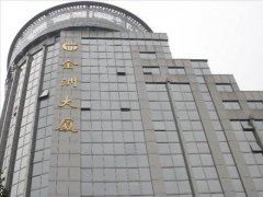 金洲大廈中央空調(diào)維護(hù)保養(yǎng)，主機(jī)大修